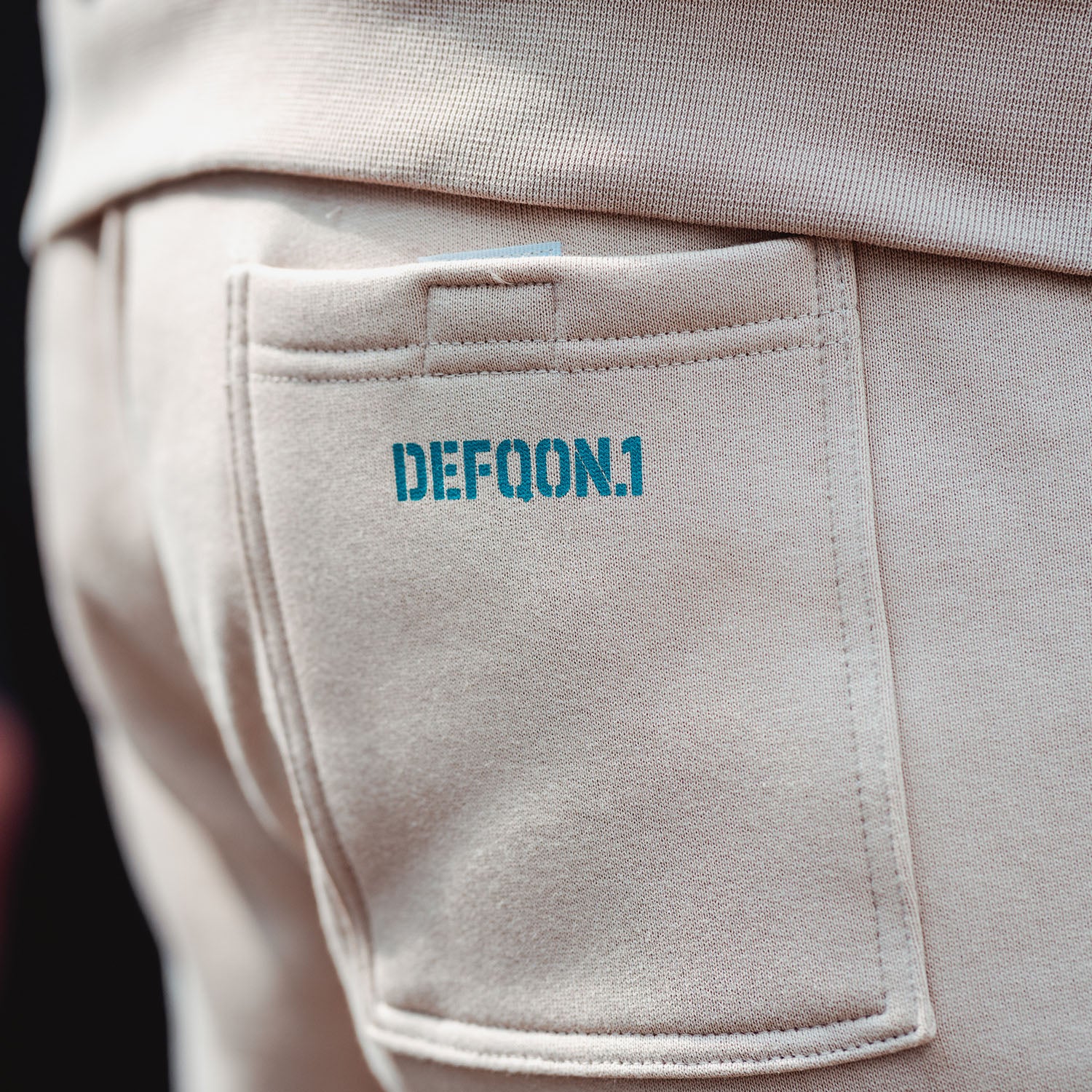 Defqon.1 Taupe shorts - Image 4